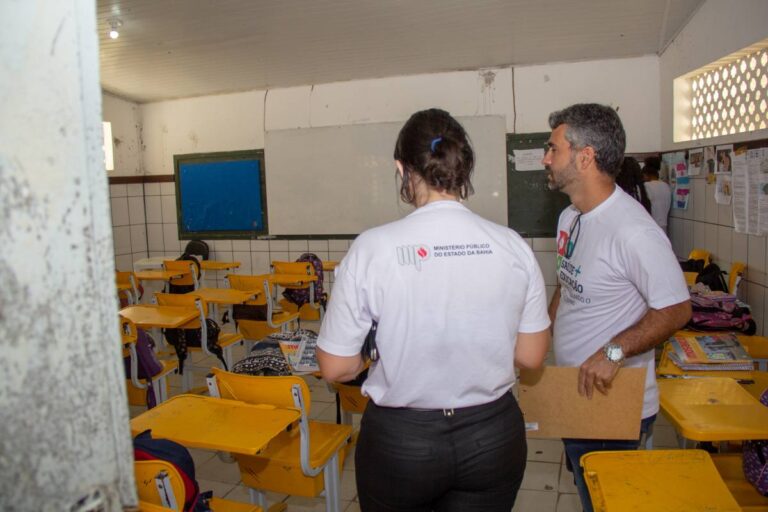 Visita-do-MPBA-a-escolas-na-Bahia