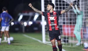 jogador-do-Vitoria-GOl-Foto-Mauricia-da-MattaBahia-Noticias
