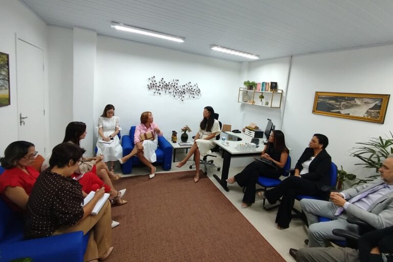 secretaria-mulher-vara-grupo-reflexivo-mulheres-agressao