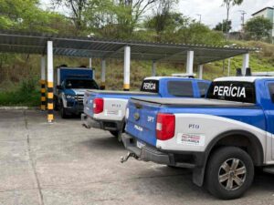 viaturas-da-Policia-Tecnica-de-Jequie