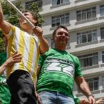A-uma-semana-do-2o-turno-Flavio-Bolsonaro-realiza-ato-com-grande-publico-na-Paulista-02