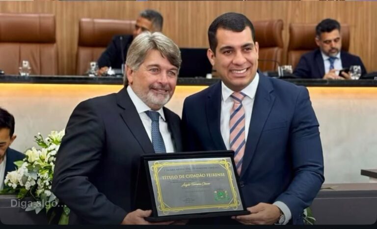 Angelo-Chaves-gerente-geral-da-TV-Subae-recebe-Titulo-de-Cidadao-Feirense-foto-divulgacao-