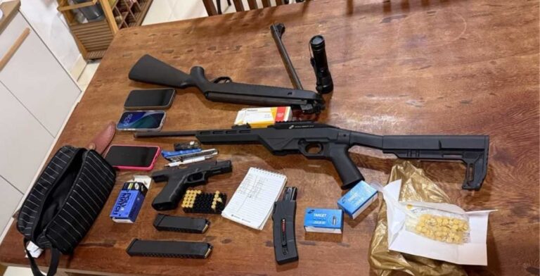 Armas-e-drogas-sao-apreendidas-em-acao-no-distrito-de-Maria-Quiteria-Foto-PMBA-Ascom-do-BPT-L-071026