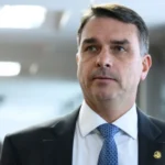 CAPA-FLAVIO-BOLSONARO