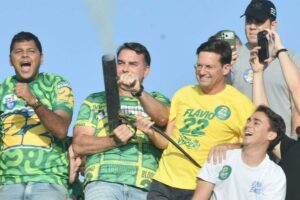 Diego-Castro-Flavio-Bolsonaro-Joao-Roma-e-Nikolas-Ferreira-em-Salvador-Foto-Max-Haack