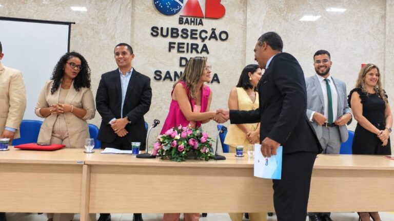 Entrega-de-carteiras-da-OAB-Foto-Ed-Santos-Acorda-Cidade