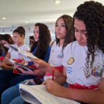 Estudantes-Aulao-de-revisao-para-o-Enem-reune-quase-2-mil-estudantes-de-Feira-de-Santana-foto-Kaio-Vinicius-Aocrda-Cidade-16-1