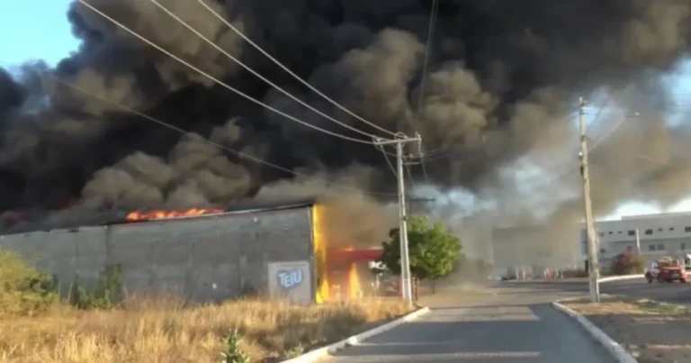 Incendio-em-loja-de-utilidades-em-Irece