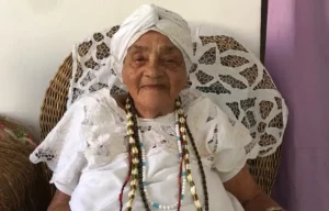 Mae-Senhora-de-Ewa