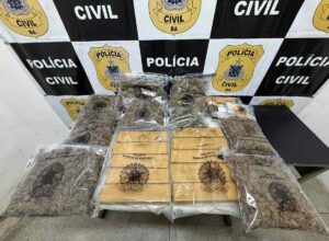 Operacao-apreende-drogas-armas-e-municoes-em-Jequie