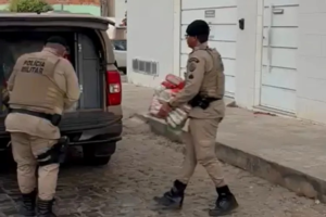 PM-conduz-dono-de-comercio-por-suspeita-de-compra-de-votos-com-cestas-basicas-foto-reproducao-