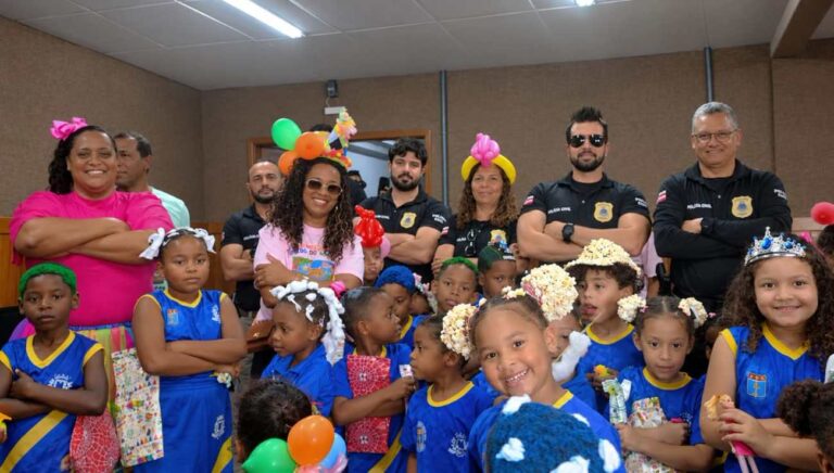 Policia-Civil-promove-evento-em-homenagem-ao-Dia-das-Criancas-em-Feira-de-Santana-Foto-Rose-Amorim-Ascom-PCBA-141026