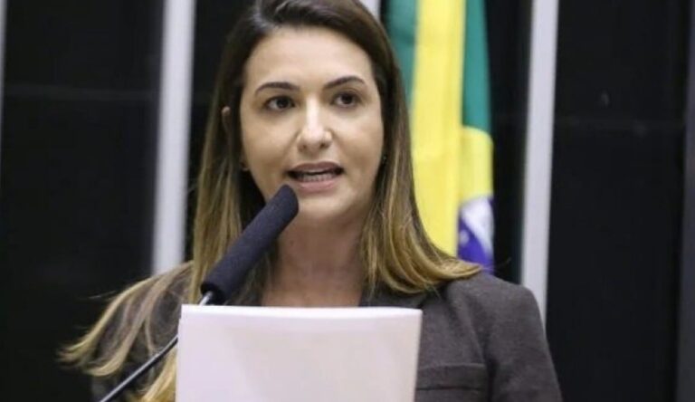 Roberta-Roma-Foto-Kayo-Magalhaes-Camara-dos-Deputados-1