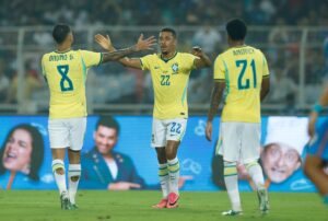 Selecao-Brasileira-goleia-India