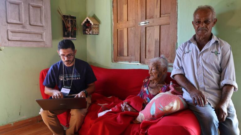 TJBA-realiza-pericia-em-domicilio-para-curatela-de-idosa-com-110-anos-Foto-Reproducao-TJBA