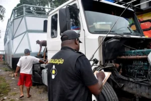 Vistoria-Trios-Eletricos-e-Carros-de-Apoio-fotos-Jorge-Magalhaes-31