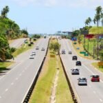 carros-transitos-BA-099-rodovia-administrada-pela-Litoral-Norte-CLN-Creditos-Divulgacao-CLN