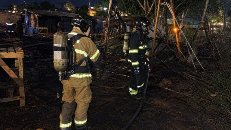 incendio-em-barraca-na-estacao-nova-1