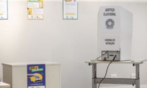 urna-eletronica_-local-de-votacao